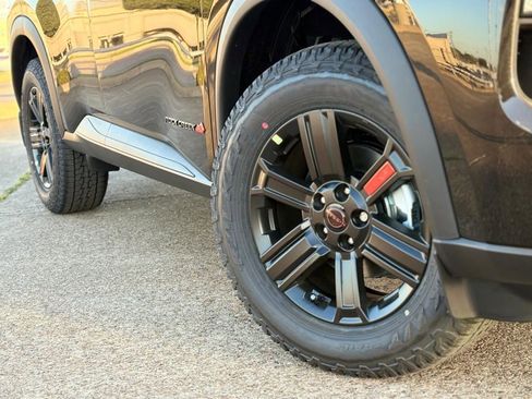 New 2026 Nissan Rogue SV AWD/4WD image 8