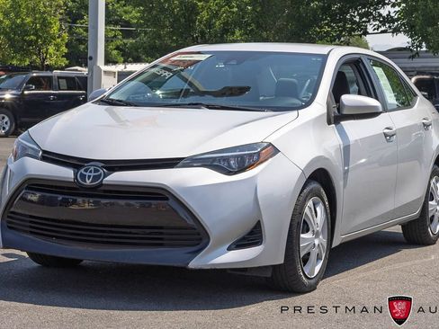 Used 2017 Toyota Corolla LE w/ Carpet Mat Package (TMS) FWD image 11
