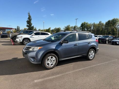 Used 2014 Toyota RAV4 LE FWD image 1