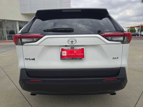 Certified 2025 Toyota RAV4 XLE w/ Convenience Package image 15