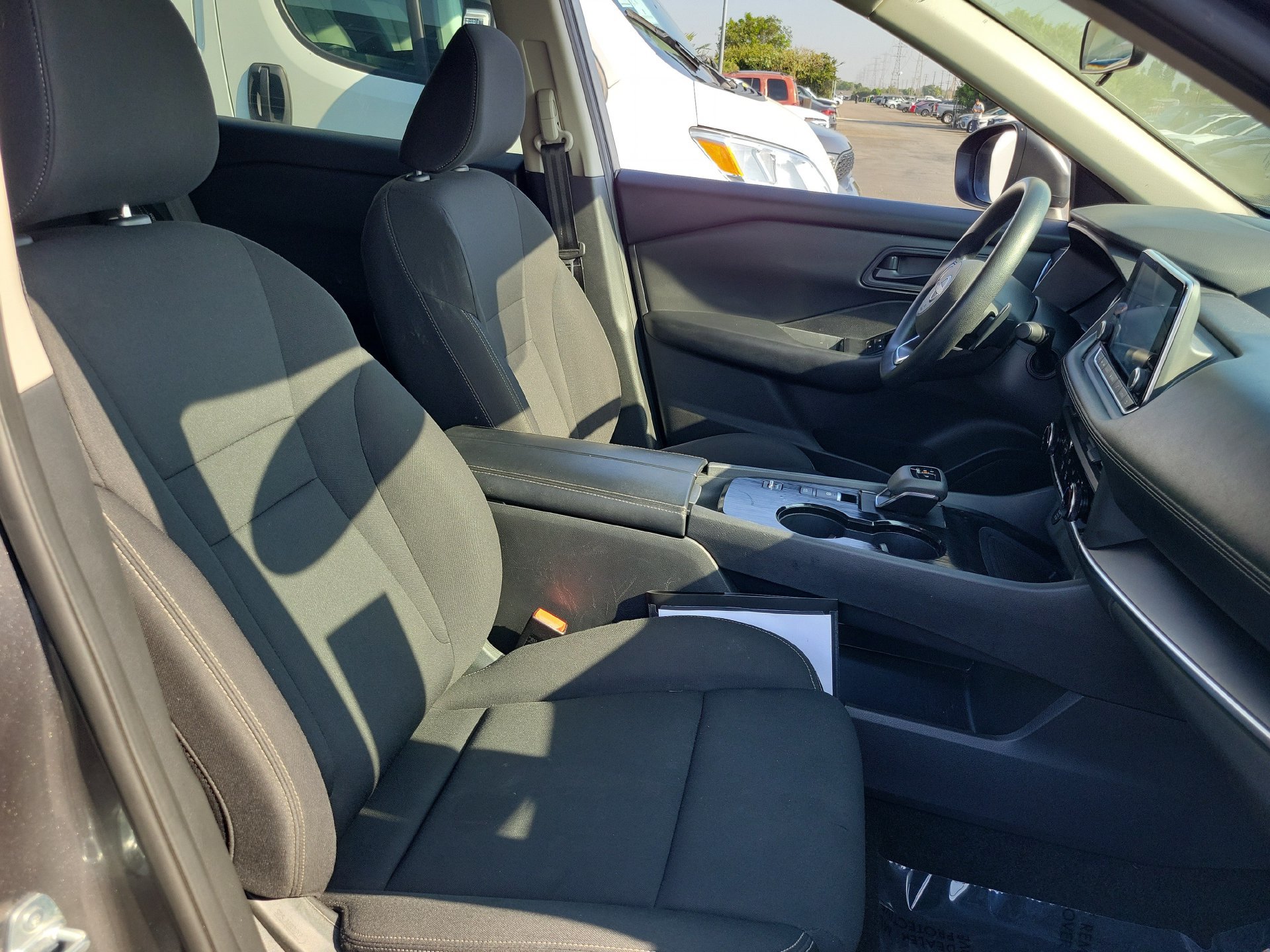 Used 2024 Nissan Rogue S FWD image 22