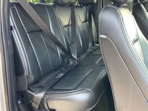 Used 2019 Ford F150 Lariat w/ Equipment Group 502A Luxury AWD/4WD image 21