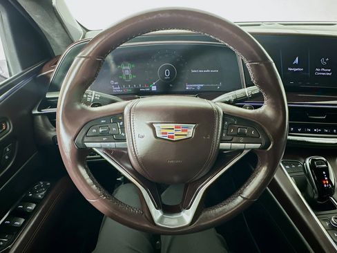 Used 2021 Cadillac Escalade ESV Premium Luxury Platinum image 11