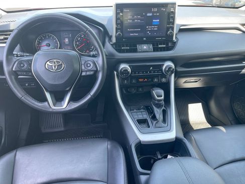 Certified 2022 Toyota RAV4 XLE Premium AWD/4WD image 10