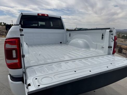 Used 2024 RAM 2500 Laramie w/ Safety Group image 28