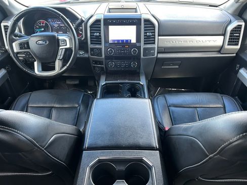 Used 2021 Ford F250 Lariat w/ Lariat Ultimate Package AWD/4WD image 12