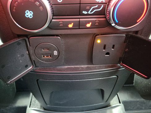 Used 2022 Ford Explorer Timberline w/ Timberline Technology Package image 15