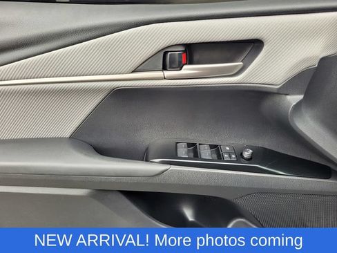 Used 2025 Toyota Camry SE FWD image 18