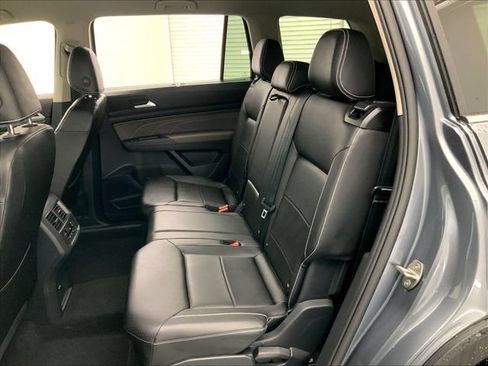 Used 2023 Volkswagen Atlas SE AWD/4WD image 23