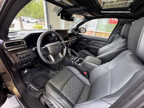 Certified 2025 Toyota Tacoma Limited AWD/4WD image 20