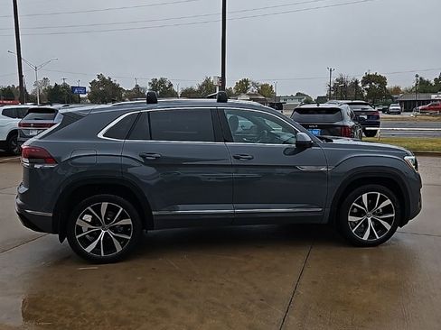 New 2026 Volkswagen Atlas Cross Sport SEL Premium R-Line AWD/4WD image 4