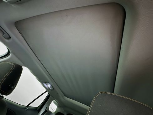 Used 2018 GMC Terrain SLE w/ Driver Convenience Package FWD image 25