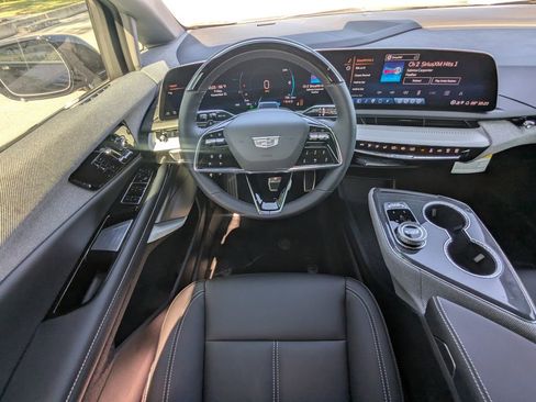 New 2026 Cadillac Optiq Sport 1 image 17