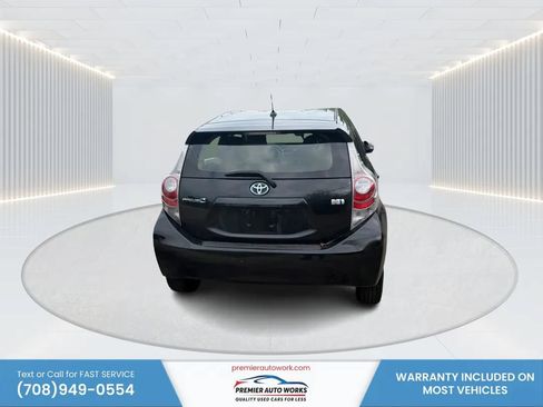 Used 2014 Toyota Prius C One FWD image 5