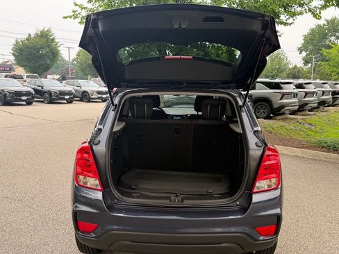 Used 2019 Chevrolet Trax LS w/ Tint and Cruise Package AWD/4WD image 10