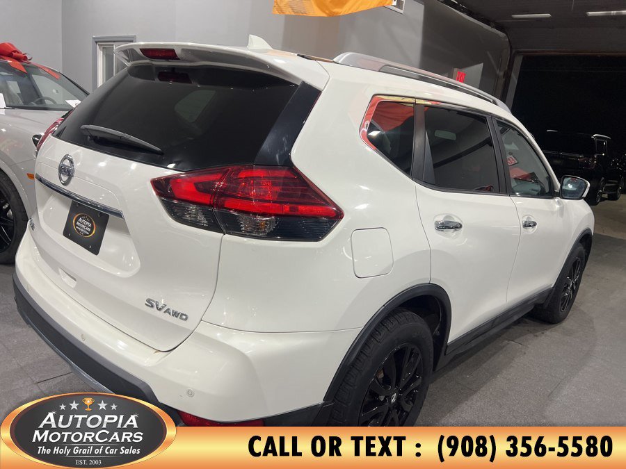 Used 2017 Nissan Rogue SV AWD/4WD image 5