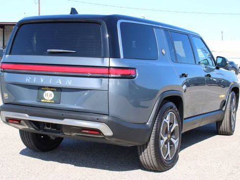 Used 2024 Rivian R1S Adventure AWD/4WD image 6