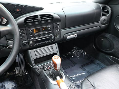 Used 2003 Porsche 911 Cabriolet image 37