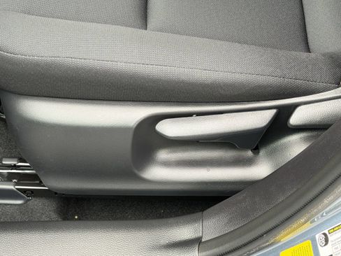 Certified 2025 Toyota Corolla LE FWD image 14