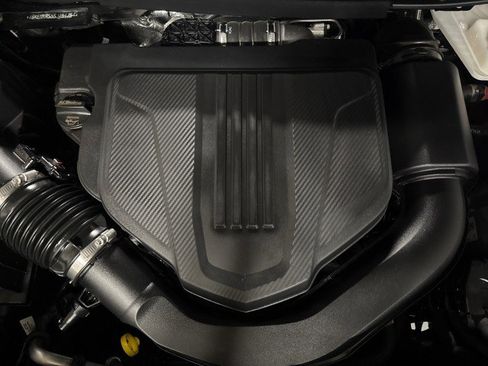 Used 2025 GMC Acadia Elevation image 31