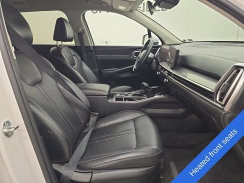 Used 2024 Kia Sorento S FWD image 9