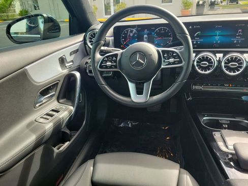 Used 2021 Mercedes-Benz A 220 image 17