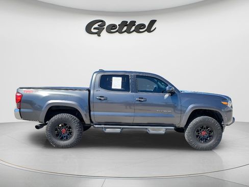 Used 2019 Toyota Tacoma SR5 RWD image 4