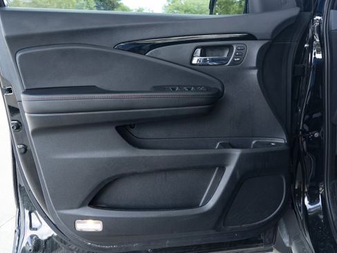 Used 2024 Honda Ridgeline Black Edition image 36