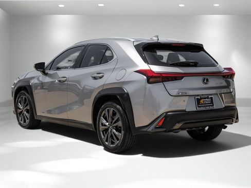 Used 2019 Lexus UX 200 F Sport w/ F Sport Premium Package FWD image 11