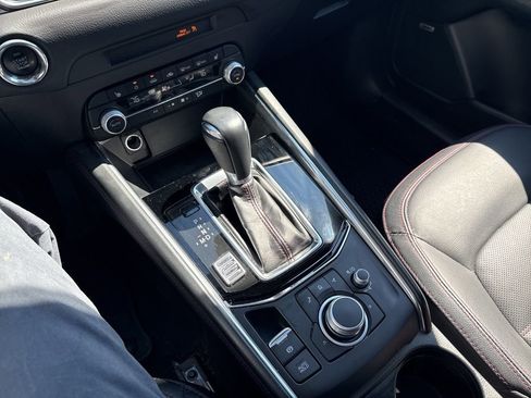 Used 2023 MAZDA CX-5 Carbon Edition image 11