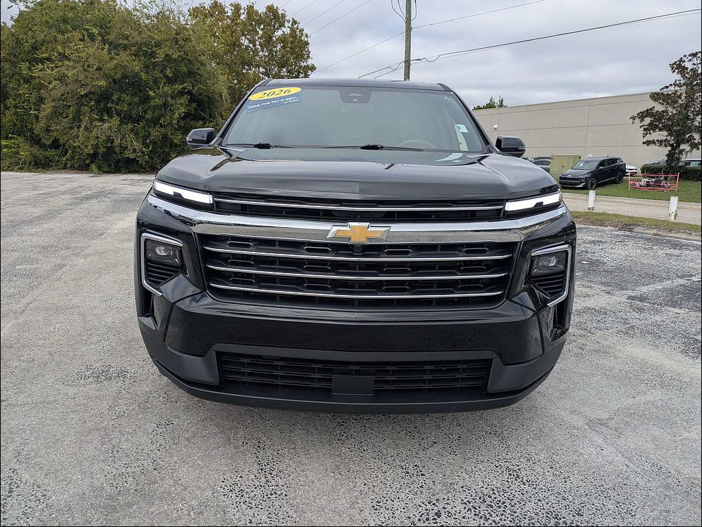 Used 2026 Chevrolet Traverse LT FWD image 8
