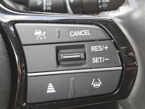 Used 2025 Honda CR-V EX-L image 6