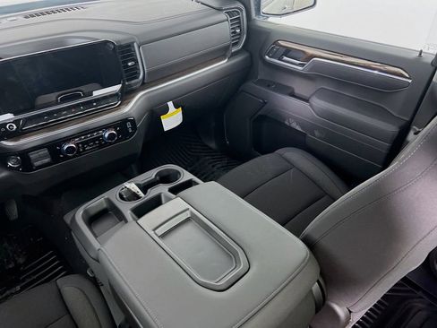 New 2026 GMC Sierra 1500 Elevation image 22