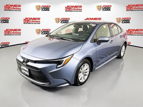 Certified 2026 Toyota Corolla LE w/ LE Premium Package FWD image 11