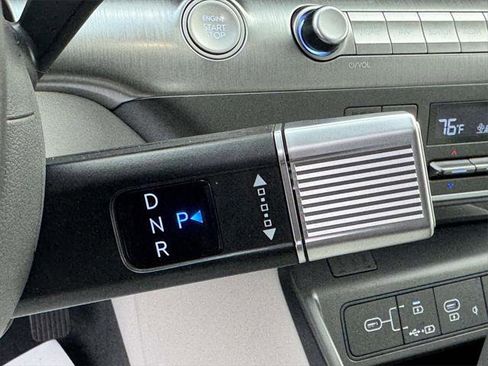 Certified 2025 Hyundai Kona Limited image 26