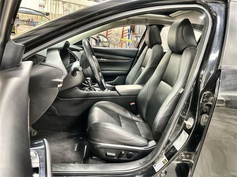 Used 2022 MAZDA MAZDA3 s image 11