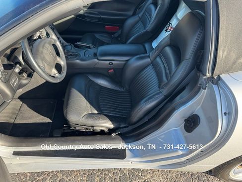 Used 2000 Chevrolet Corvette Convertible w/ Memory Pkg image 19