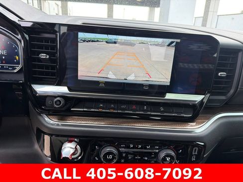 Used 2023 Chevrolet Silverado 1500 LT Trail Boss w/ LPO, Dark Essentials Package AWD/4WD image 10