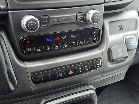 Used 2024 RAM ProMaster 2500 w/ Safety Group FWD image 12