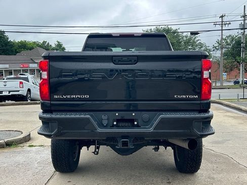 Used 2022 Chevrolet Silverado 2500 Custom w/ Custom Value Package AWD/4WD image 7