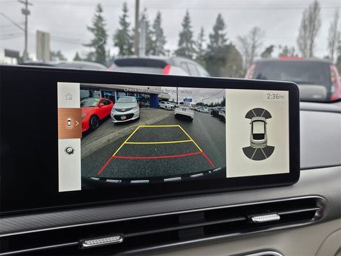 Used 2024 Genesis GV60 RWD image 32