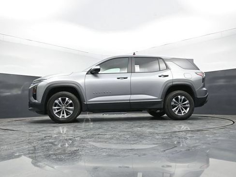Used 2025 Chevrolet Equinox LT FWD image 47