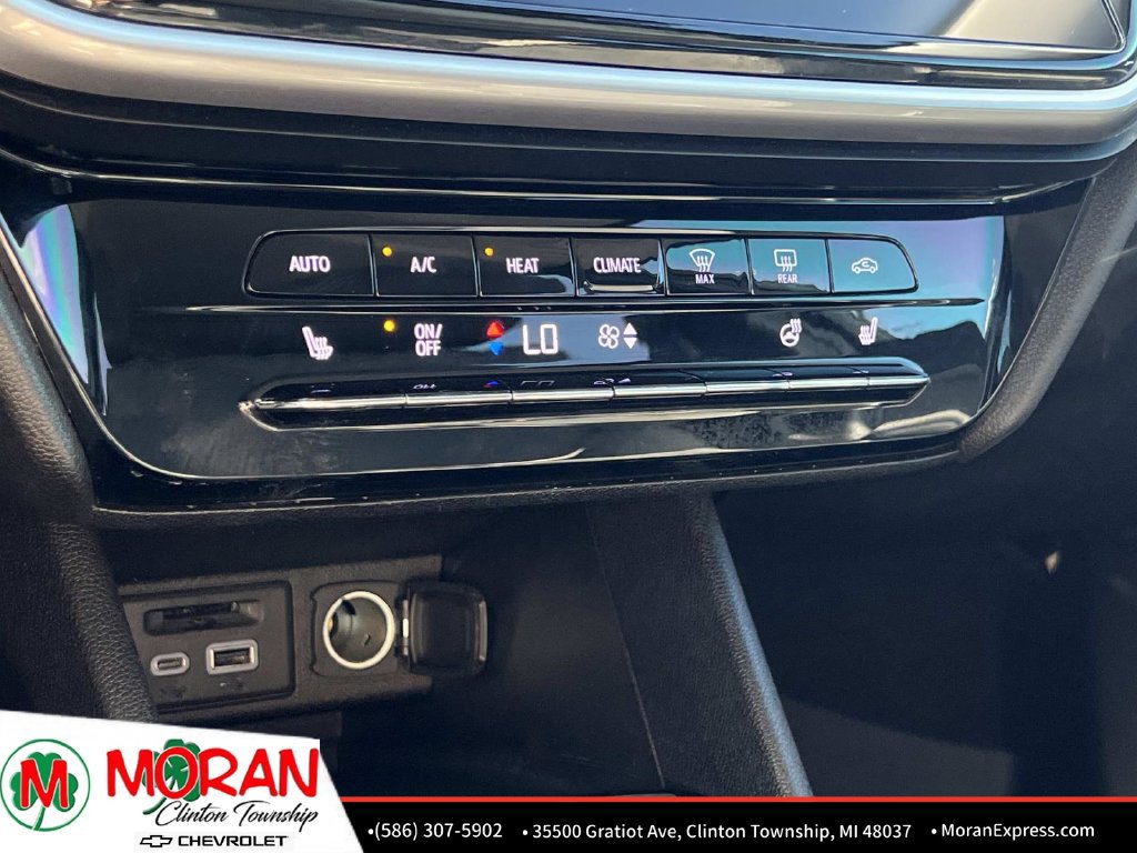 Used 2023 Chevrolet Bolt EUV LT w/ Comfort Package FWD image 24