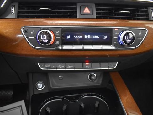Used 2023 Audi A4 2.0T Premium w/ Convenience Package AWD/4WD image 22