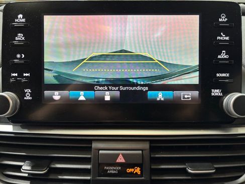 Certified 2018 Honda Accord Touring image 14