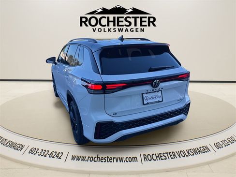 New 2026 Volkswagen Tiguan SE R-Line image 7