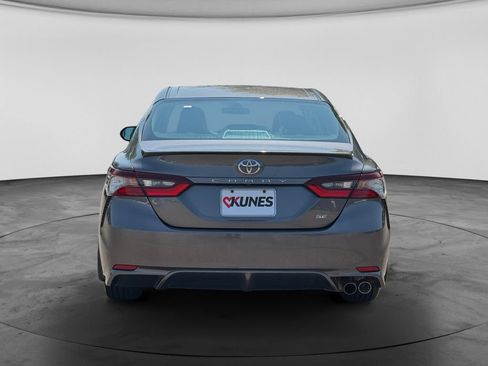 Used 2024 Toyota Camry SE FWD image 8