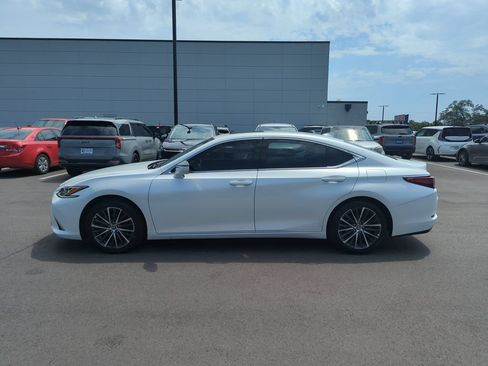 Used 2025 Lexus ES 350 w/ Premium Package FWD image 4