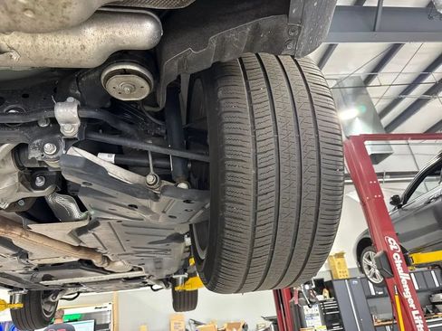 Used 2021 Mercedes-Benz GLS 450 4MATIC image 32