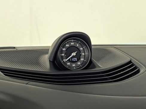 New 2026 Porsche Taycan AWD/4WD image 31